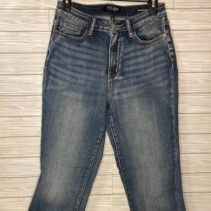 Judy Blue frayed hem high rise, jeans women’s size 9. 29 inch length.